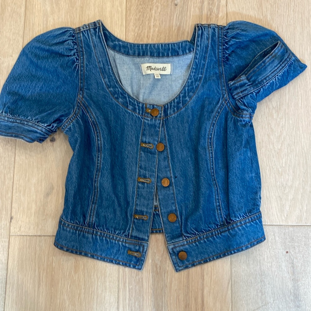 This is a denim button up top. It's from Madewell and it's a size xxs.